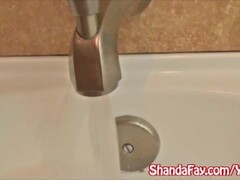 Canadian MILF Shanda Fays Jacks Off Hard Dick in Tub! Thumb