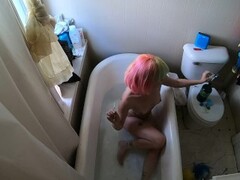 Rainbow Brite takes a bath Thumb