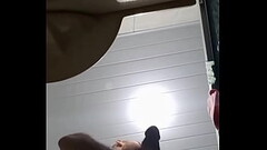 Batendo uma no banheiro Thumb