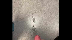 A helping hand ? Thumb
